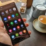 The Samsung Galaxy S24 could have a next-generation screen for the iPhone 16