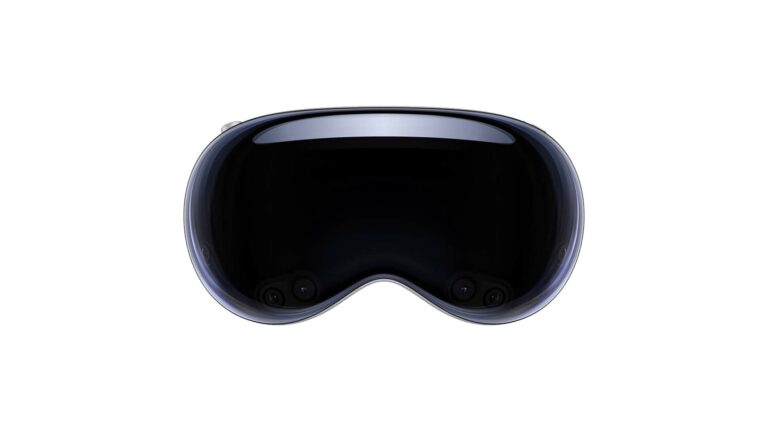 Apple Vision Pro Review: Redefining Mixed Reality