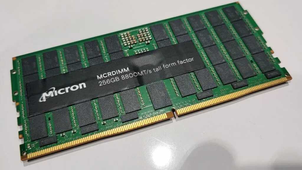 The 256GB MCRDIMMs