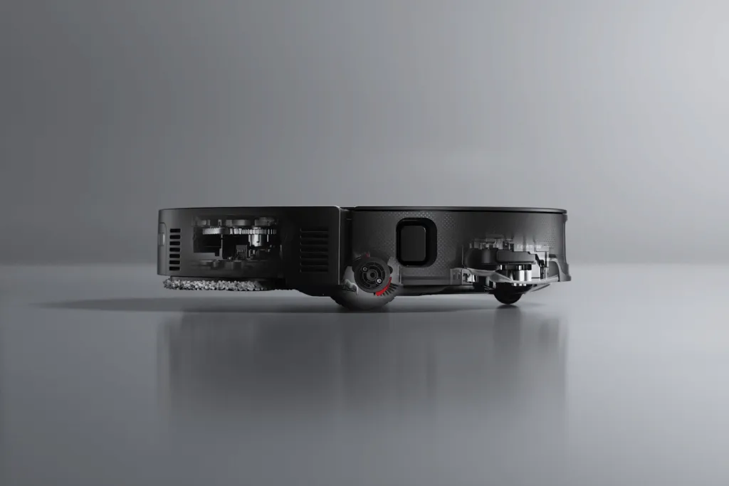 Roborock Saros Z70 Docking and Maintenance