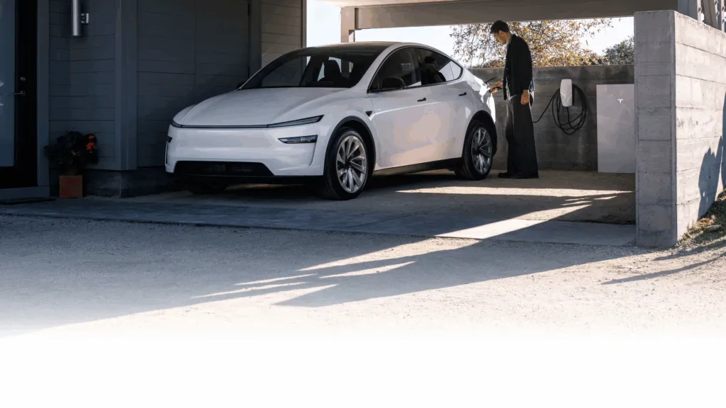 Lucid Offers Charging Adapter for Older Air Models&mdash;But There&rsquo;s a Catch