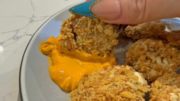 Air fryer pickles with sauce