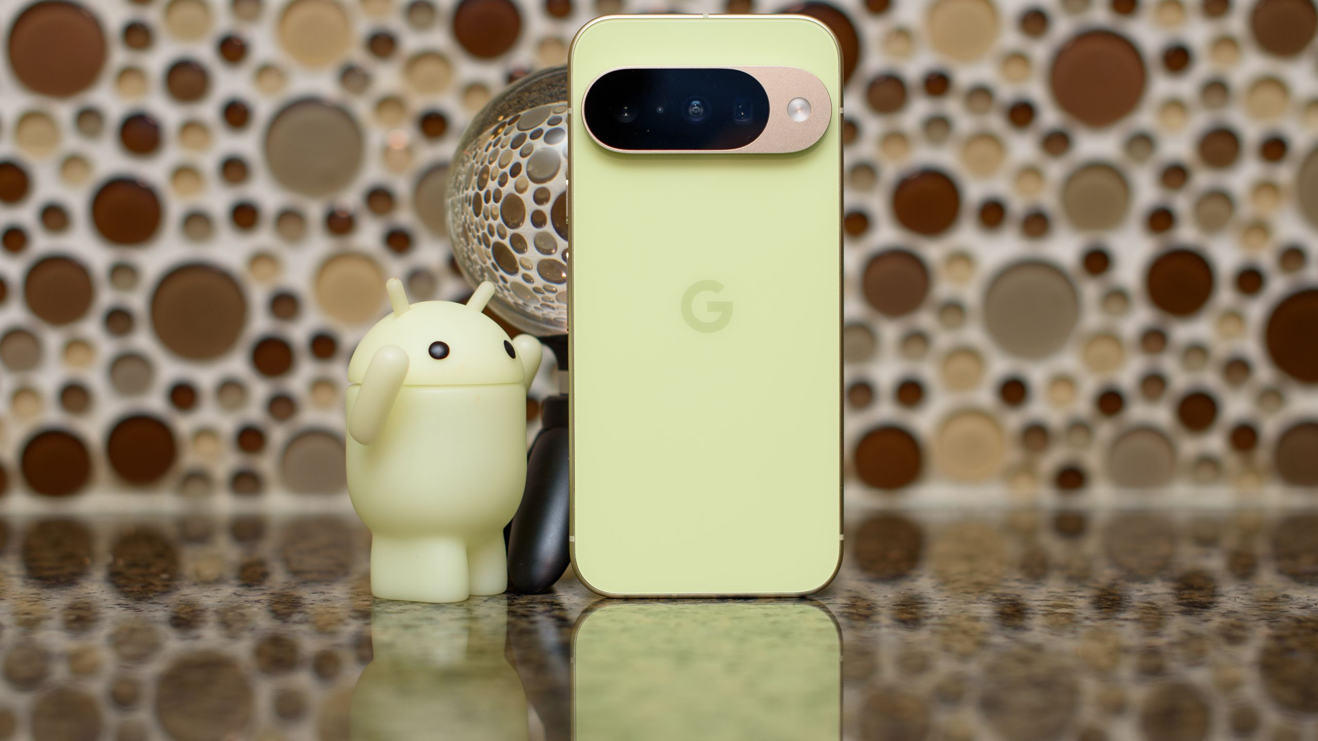 Google's new AirDrop support is great news for users, but the Pixel needs something new