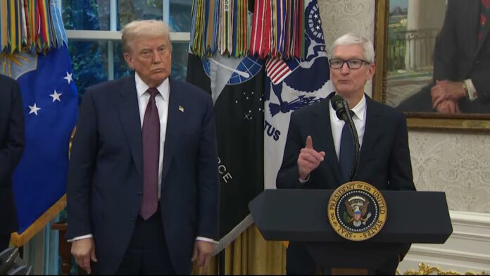 Apple invests another 100 billion dollars in the US to avoid import duties
