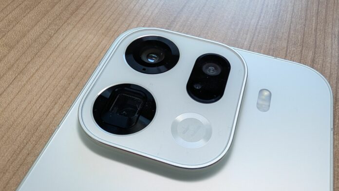 Sony announces recording image sensor... most smartphones don't use it
