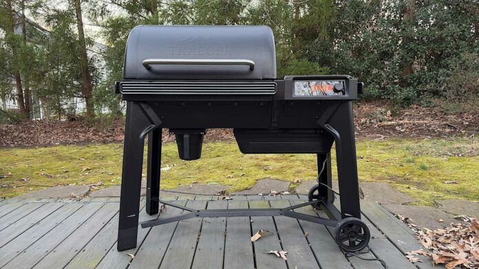 Traeger Woodridge review: A big improvement over the basic pellet grill.