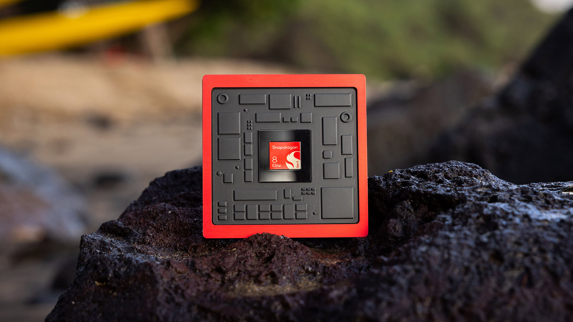 Snapdragon 8 Elite Gen 5 official press image showing the platform launch at Qualcomm Snapdragon Summit 2025