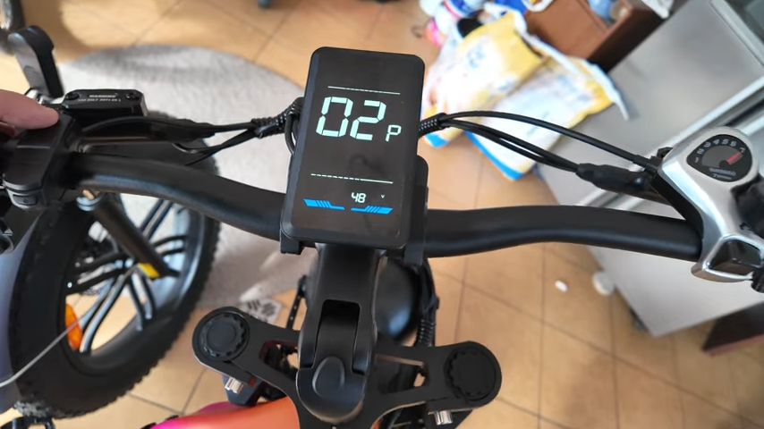 CMACEWHEEL V20 color LCD display controls e-bike PAS levels