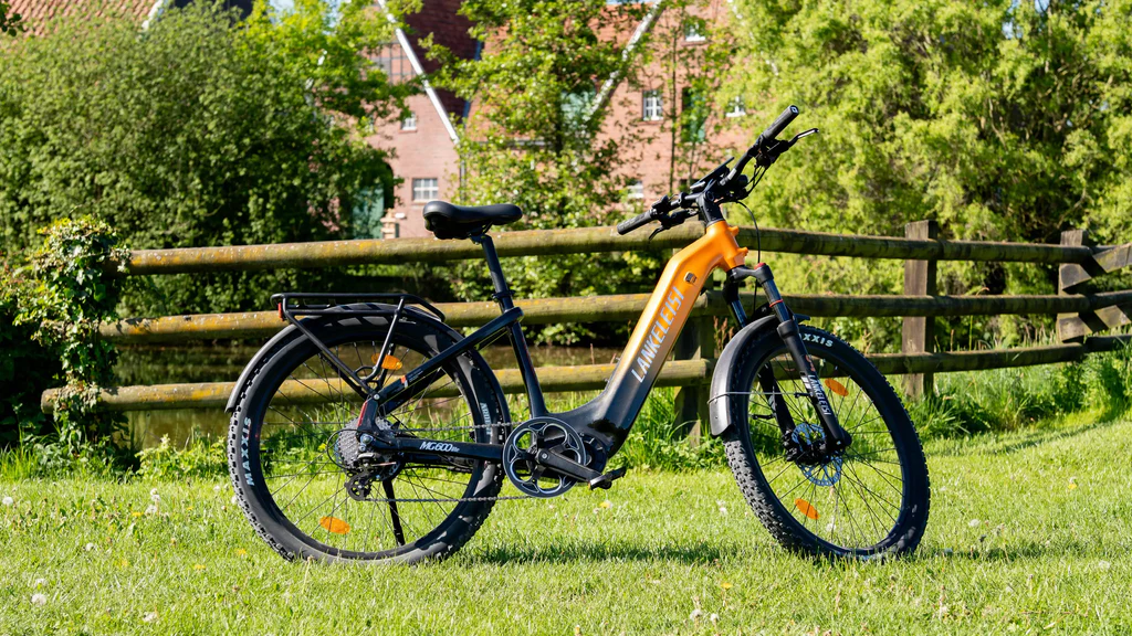 Lankeleisi MG600 Lite parked on outdoor showing commuter e-bike profile